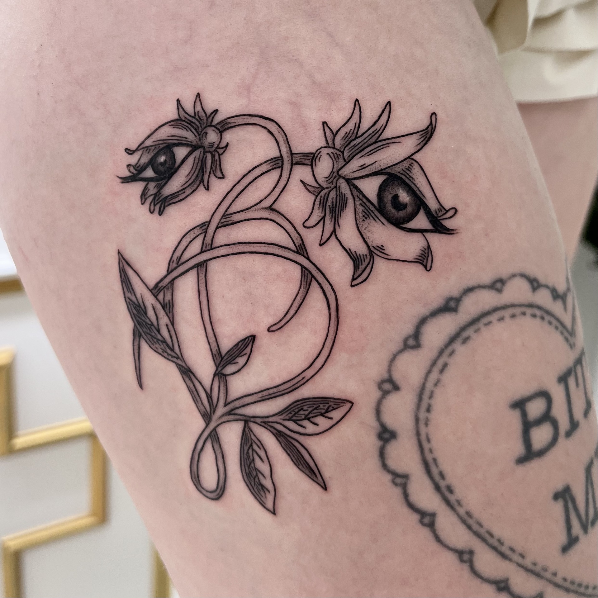 Single needle tattoo at Apollo Studio Los Angeles